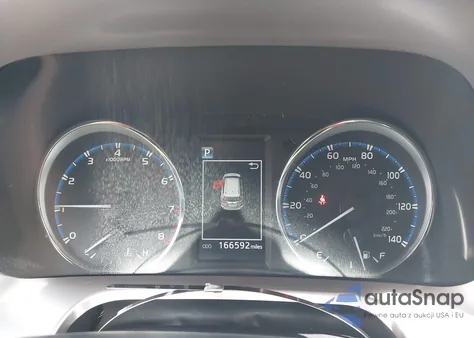 2017 Toyota Rav4 Limited z USA, uszkodzony, nr VIN JTMDFREV4HD212722